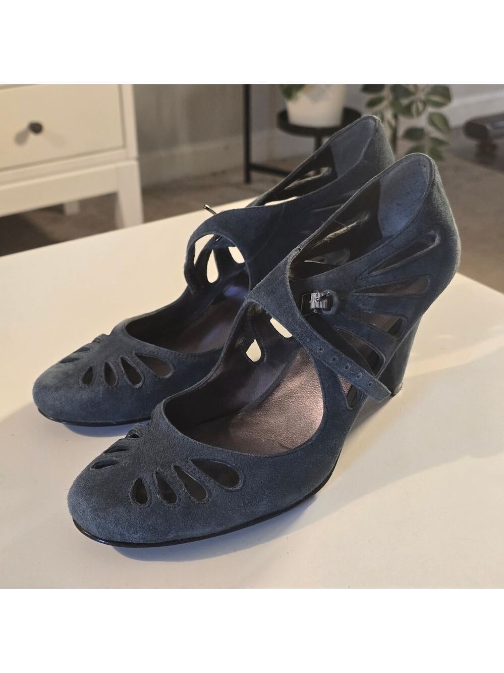 Vintage Nine West Mary Jane Suede Leather Blue Heeled Shoes